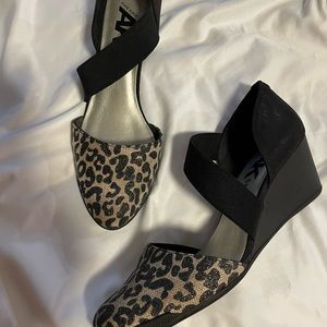 Anne Klein dress shoe wedged size 10